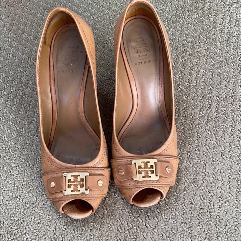 Tory Burch wedges size 8m